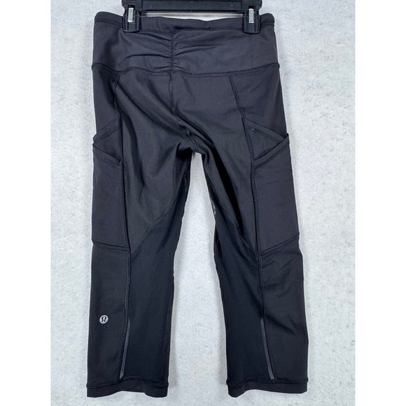 Lululemon Black High Rise Crop Leggings Ruched Back Mesh Pockets Size 6 - Picture 2 of 7
